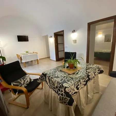 La Boveda Casco Antiguo Apartment *