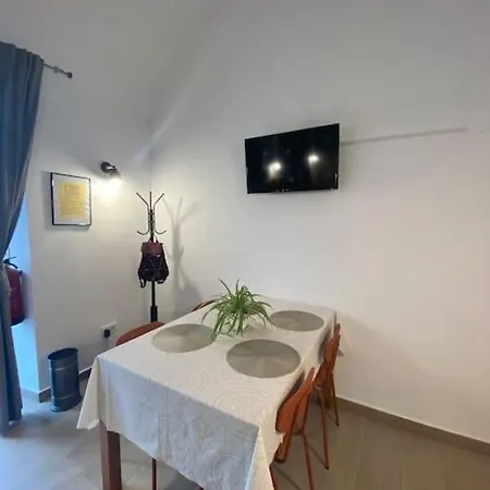 La Boveda Casco Antiguo Apartment *